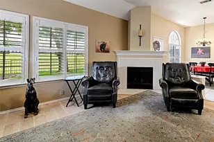 10013 White Ln, Irving, TX 75063 - Photo 10