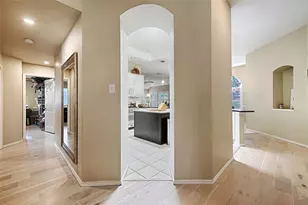 10013 White Ln, Irving, TX 75063 - Photo 4
