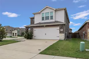1051 Spofford Dr, Forney, TX 75126 - Photo 2