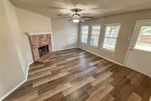 2549 Pilgrim Rest Dr, Dallas, TX 75237 - Photo 12