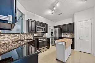 820 Wynnpage Ln, Plano, TX 75075 - Photo 10