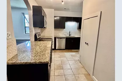 1910 N Carroll Avenue, Dallas, TX 75204 - Photo 8