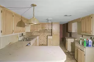 306 Denver Rd, Sunset, TX 76270 - Photo 8