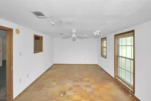 306 Denver Rd, Sunset, TX 76270 - Photo 4