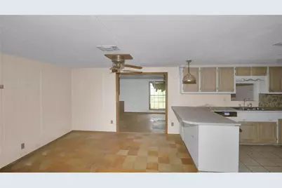 306 Denver Road, Sunset, TX 76270 - Photo 14