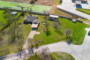 2604 Causbie Rd, Weatherford, TX 76087 - Photo 8