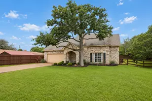 105 Melody Ln, Hickory Creek, TX 75065 - Photo 2