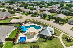 726 Celebrity Ct, Midlothian, TX 76065 - Photo 32