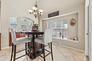 726 Celebrity Ct, Midlothian, TX 76065 - Photo 10