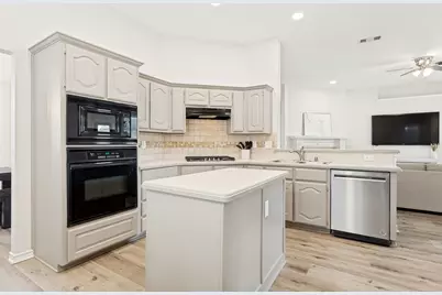 529 Lochwood Drive, Murphy, TX 75094 - Photo 12