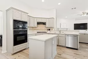 529 Lochwood Dr, Murphy, TX 75094 - Photo 12