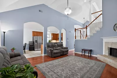 5801 Starboardway Drive, Fort Worth, TX 76135 - Photo 2