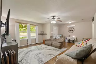 1206 Bales St, Cleburne, TX 76033 - Photo 16