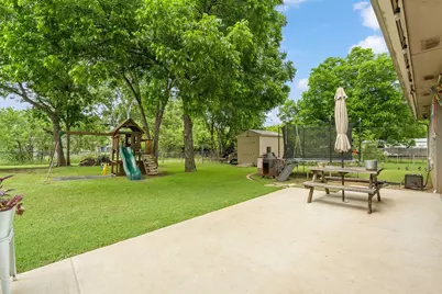 1206 Bales Street, Cleburne, TX 76033 - Photo 4