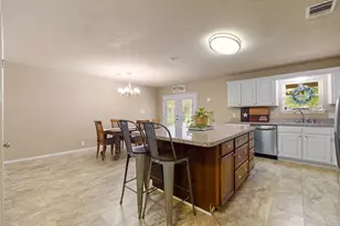 1206 Bales St, Cleburne, TX 76033 - Photo 10