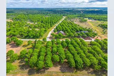 3101 E Landings S, Granbury, TX 76049 - Photo 8