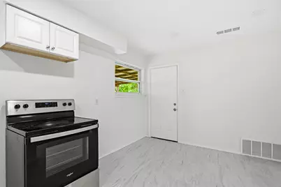 2004 Alan A Dale Road, Arlington, TX 76013 - Photo 10