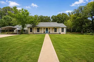 213 N Oaks Dr, Grand Saline, TX 75140 - Photo 8