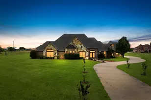 219 Mohundro Rd, Ferris, TX 75125 - Photo 2