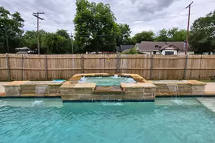 300 E University Ave, Waxahachie, TX 75165 - Photo 18