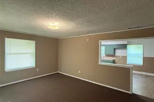 323 Hurt St, Dublin, TX 76446 - Photo 6