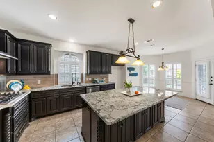 12376 Pleasant Grove Dr, Frisco, TX 75035 - Photo 10