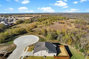5516 Candlewood Dr, Denton, TX 76207 - Photo 2
