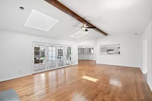 3940 Shady Hill Dr, Dallas, TX 75229 - Photo 6