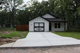 125 Chapperall Dr, Mabank, TX 75156 - Photo 1