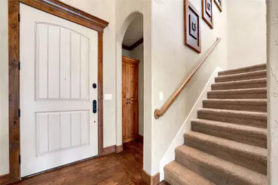9201 Navajo Bluffs Court, Flower Mound, TX 75022 - Photo 4