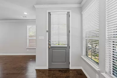2611 McCart Avenue, Fort Worth, TX 76110 - Photo 6