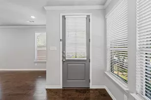 2611 McCart Ave, Fort Worth, TX 76110 - Photo 6