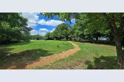 18351 Creekview Road, Sanger, TX 76266 - Photo 30