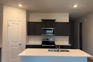 13125 Quintin Dr, Providence Village, TX 76227 - Photo 4