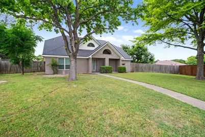 822 Aspen Lane, DeSoto, TX 75115 - Photo 2