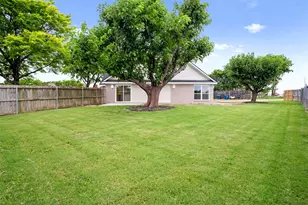 822 Aspen Ln, DeSoto, TX 75115 - Photo 32