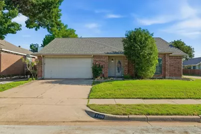 2500 Galemeadow Drive, Fort Worth, TX 76123 - Photo 2