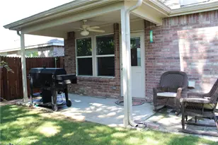 1713 Megan Creek Dr, Little Elm, TX 75068 - Photo 10