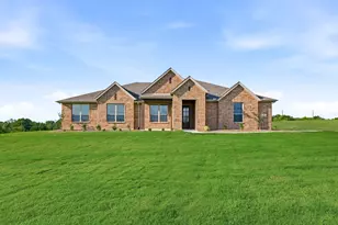 120 Park Hurst Dr, Boyd, TX 76023 - Photo 1