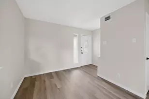 8617 Flicker Ln, Dallas, TX 75238 - Photo 12
