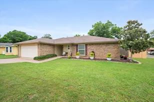 4701 Elkwood Ln, Arlington, TX 76016 - Photo 2