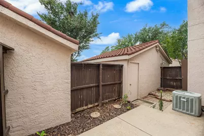 511 Ranch Trail #117, Irving, TX 75063 - Photo 20