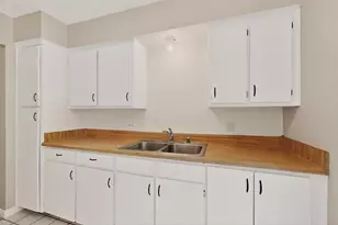 5908 Willow Valley Dr, Arlington, TX 76017 - Photo 10