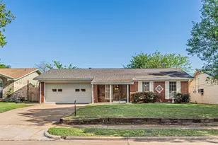 2009 Meadow Lark Ln, Irving, TX 75060 - Photo 1