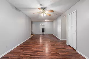 2009 Meadow Lark Ln, Irving, TX 75060 - Photo 8