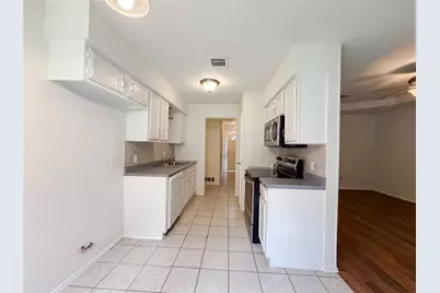 6505 Big Springs Drive, Arlington, TX 76001 - Photo 4