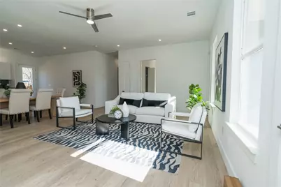 115 E Ireland Drive, Irving, TX 75062 - Photo 2
