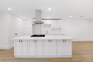 2406 Magna Vista Dr, Dallas, TX 75216 - Photo 6