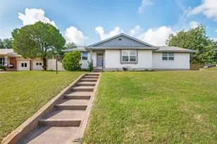2406 Magna Vista Dr, Dallas, TX 75216 - Photo 2