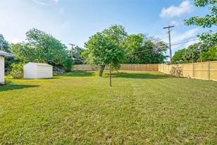 2406 Magna Vista Dr, Dallas, TX 75216 - Photo 24